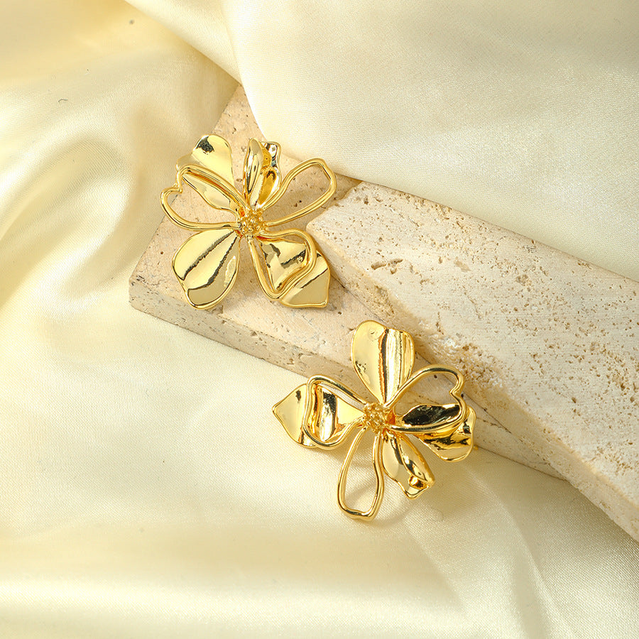 European And American Copper Plating 18K Gold Vintage Flower Earrings For Women